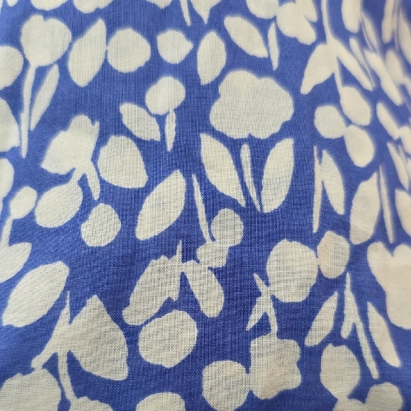 Boden Blue and White Floral Print Top Size 14R - Picture 4 of 4